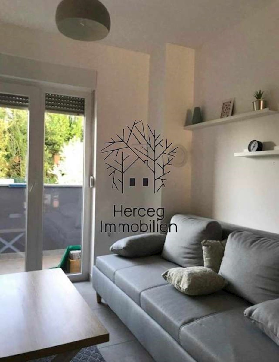 MEDULIN - trisobno stanovanje v centru