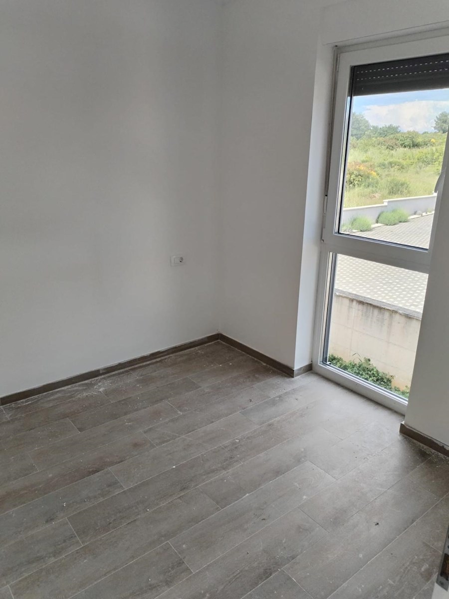MEDULIN – Apartma na prodaj, blizu morja