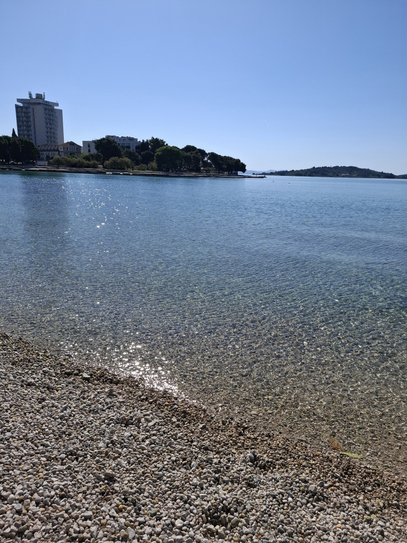 Novogradnja, Vodice, apartma 3 spalnice, plaža