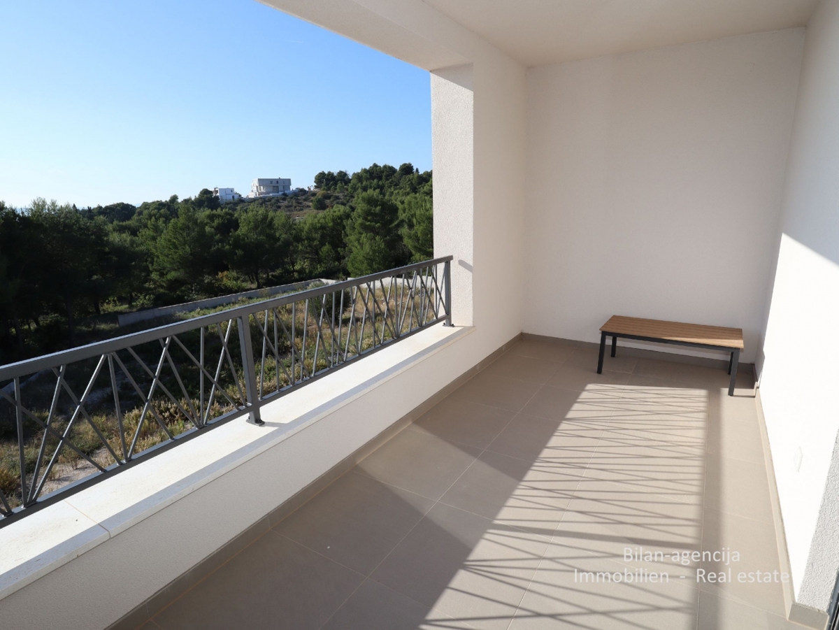 Luksuzna polovica dvojne kuće, Vodice