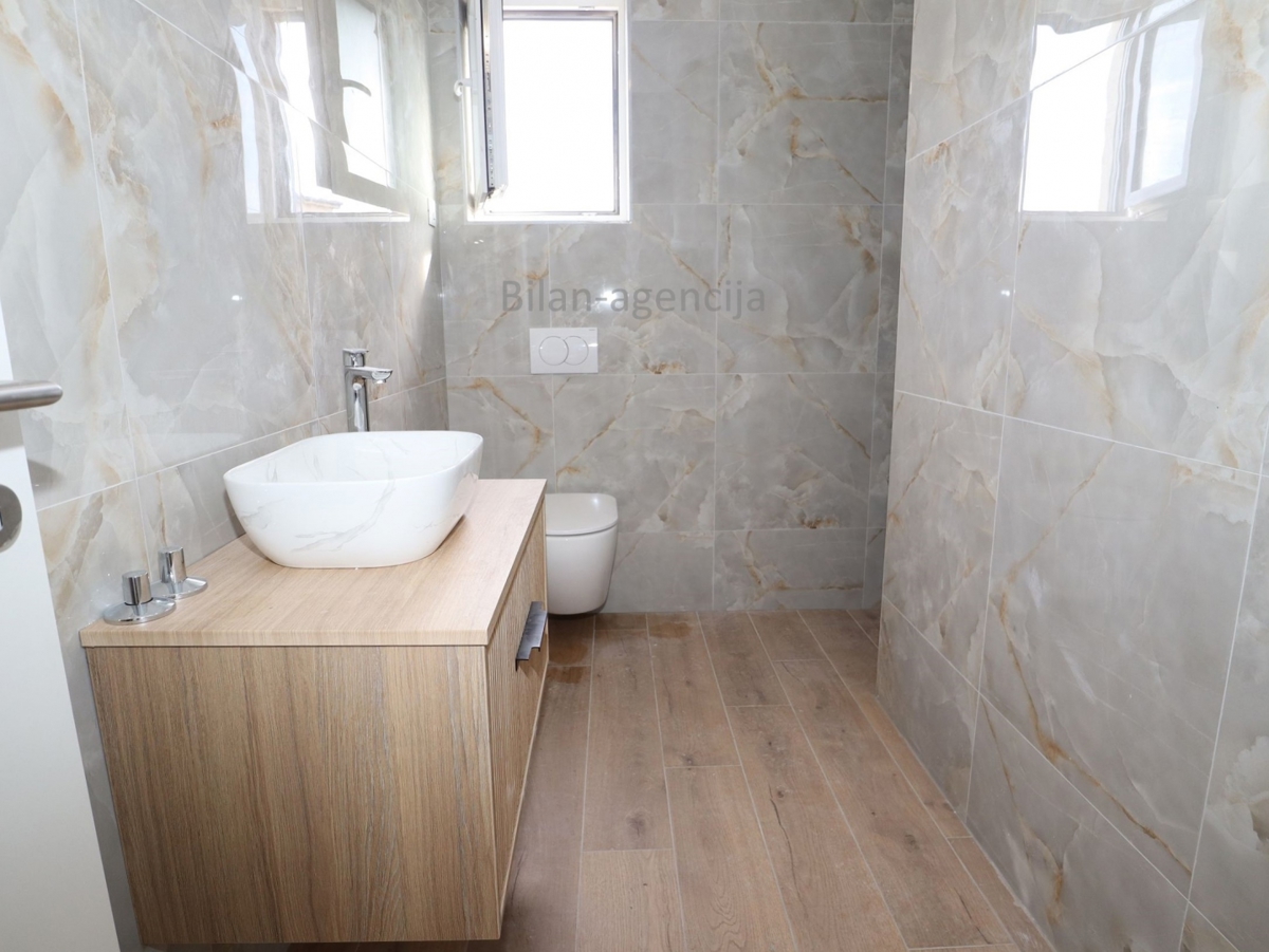 Apartma/Stanovanje Vodice, 80m2