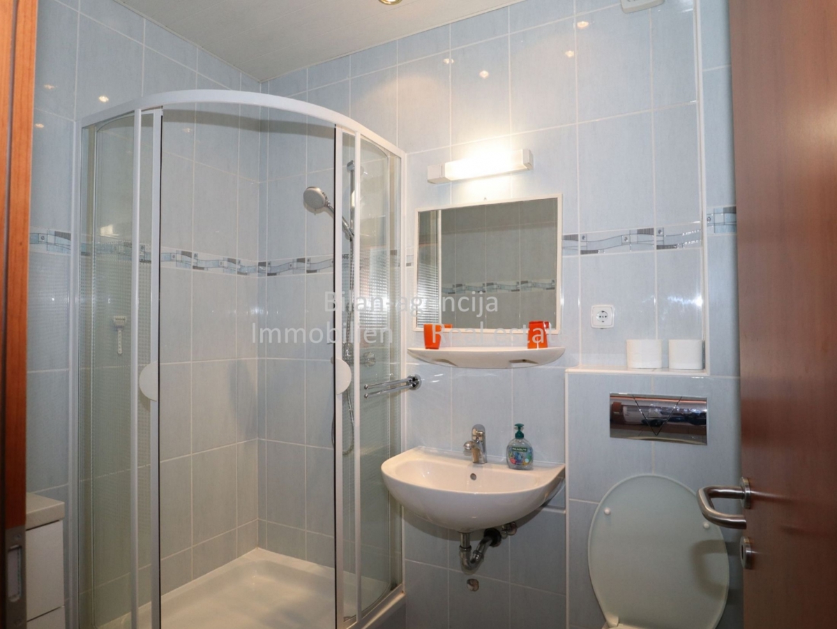 Hiša Vodice, 310m2