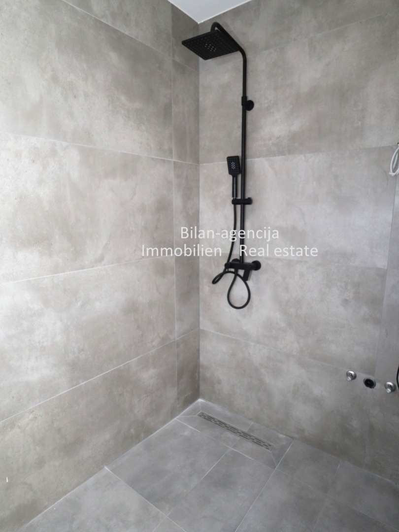 Apartma/Stanovanje Vodice, 172,73m2