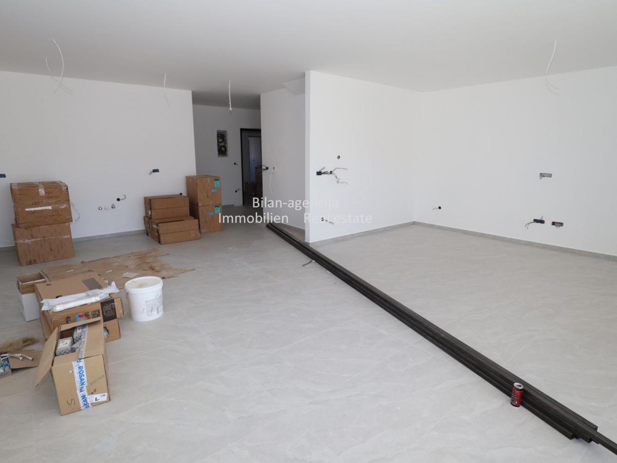 Apartma/Stanovanje Vodice, 172,73m2