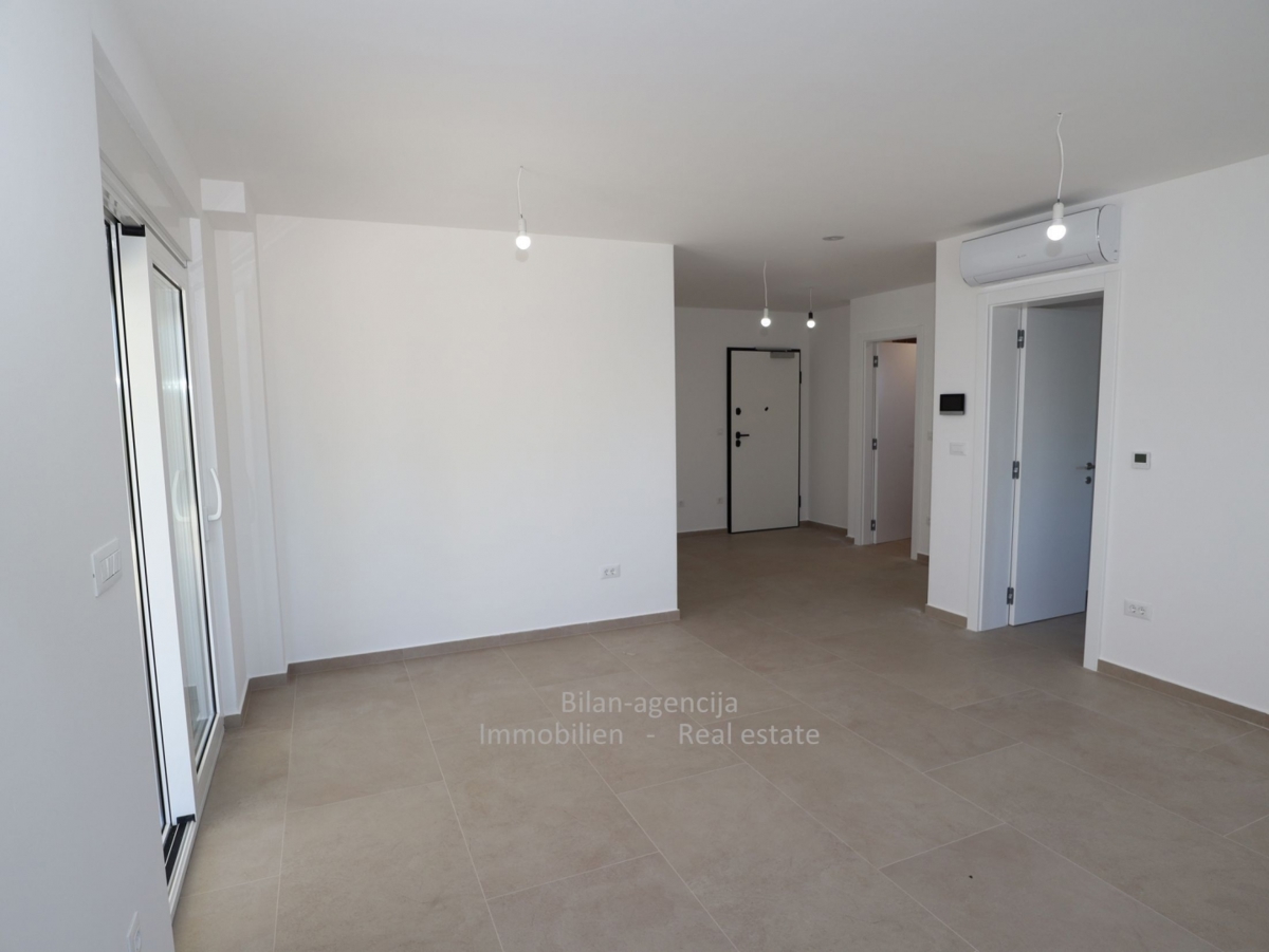 Apartma v pritličju, z vrtom, novogradnja, 223.617€ 