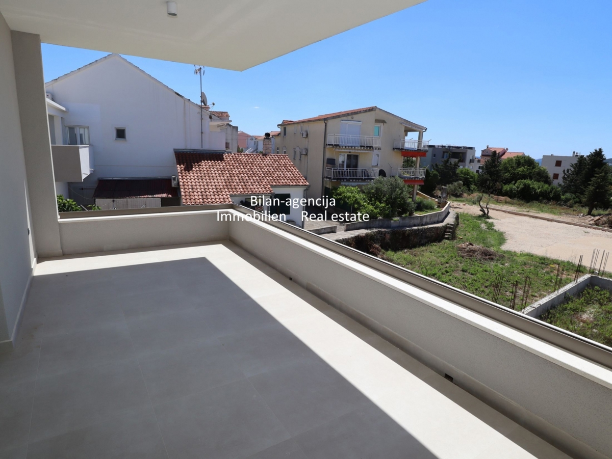 Stanovanje, 69.40m2, Vodice, 350 m od kvadrata, 280000 €
