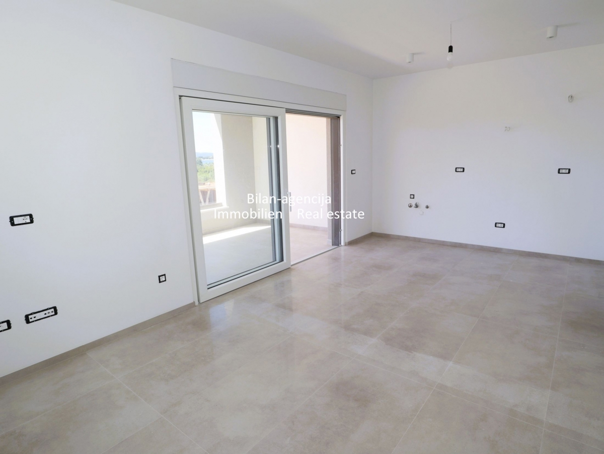 Stanovanje, 69.40m2, Vodice, 350 m od kvadrata, 280000 €