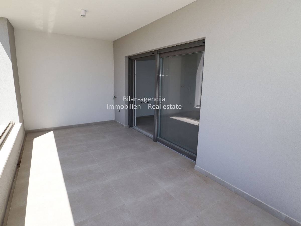 Stanovanje, 69.40m2, Vodice, 350 m od kvadrata, 280000 €