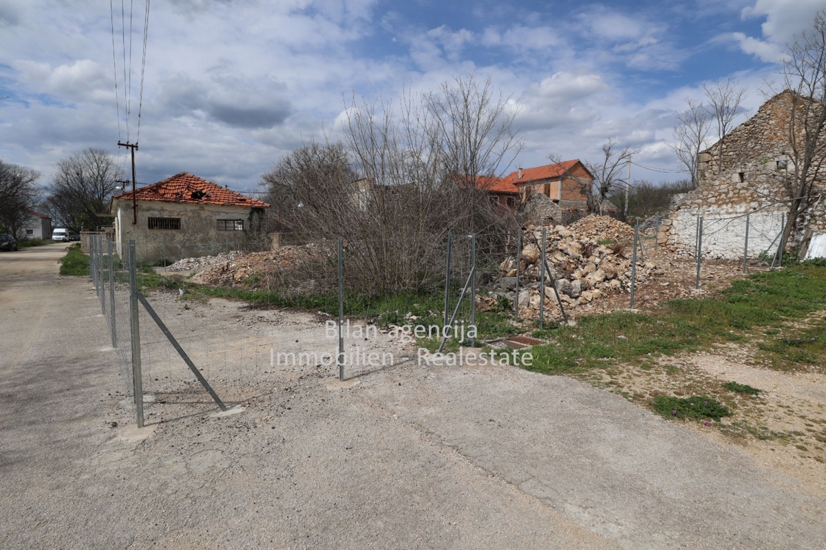 Zemljišče Gaćelezi, Vodice, 1.100m2