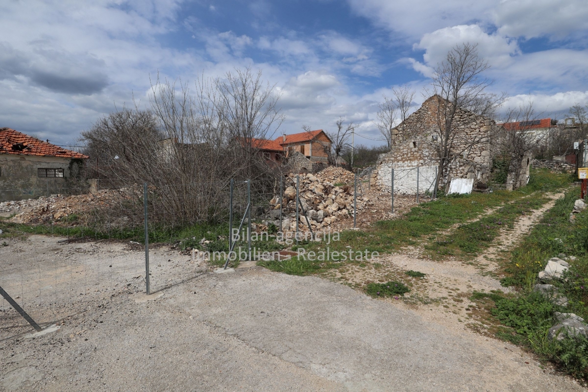 Zemljišče Gaćelezi, Vodice, 1.100m2