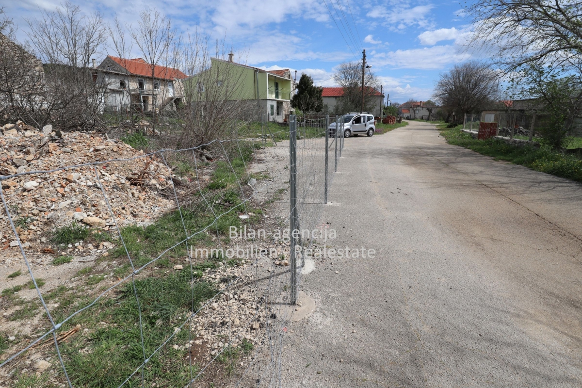 Zemljišče Gaćelezi, Vodice, 1.100m2