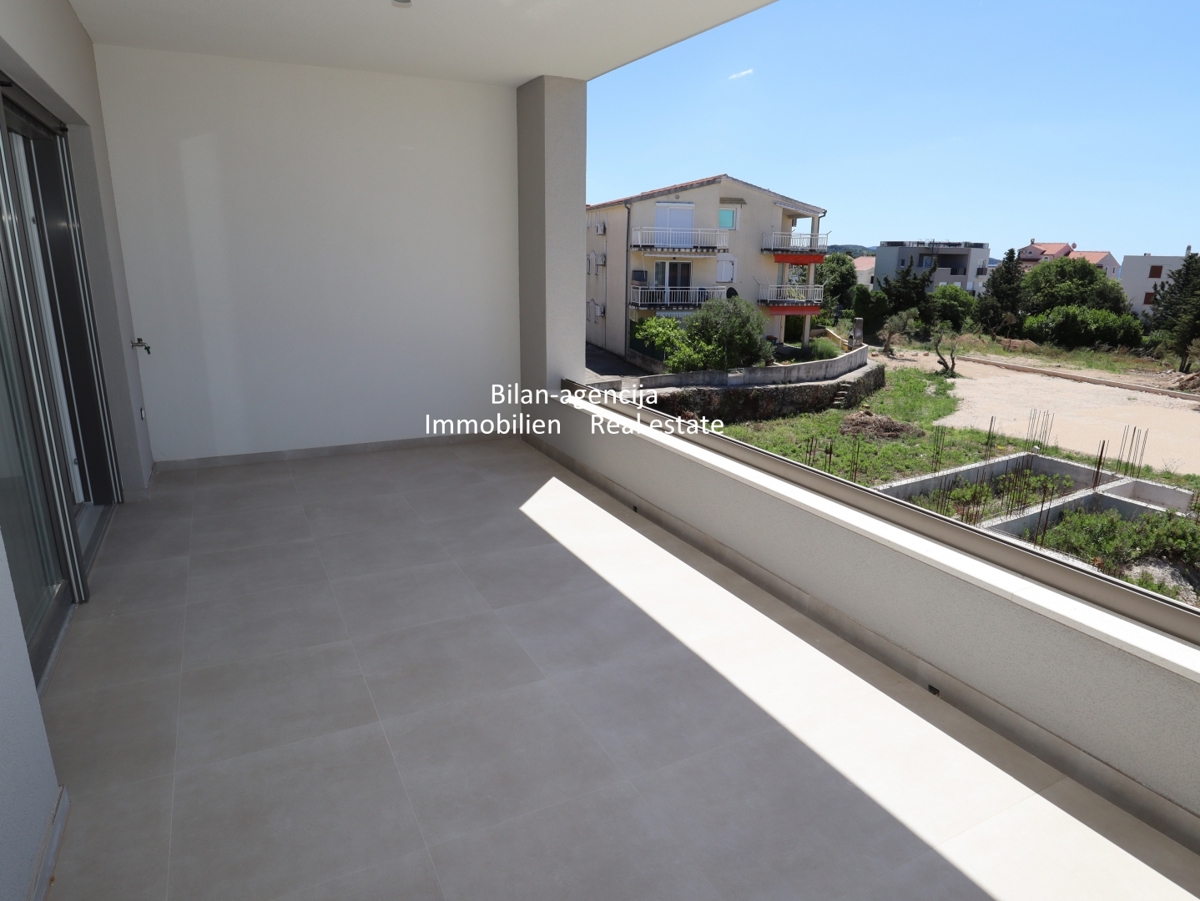 Vodice, prodaja apartma, le 350 m od morja, 91,73 m2.