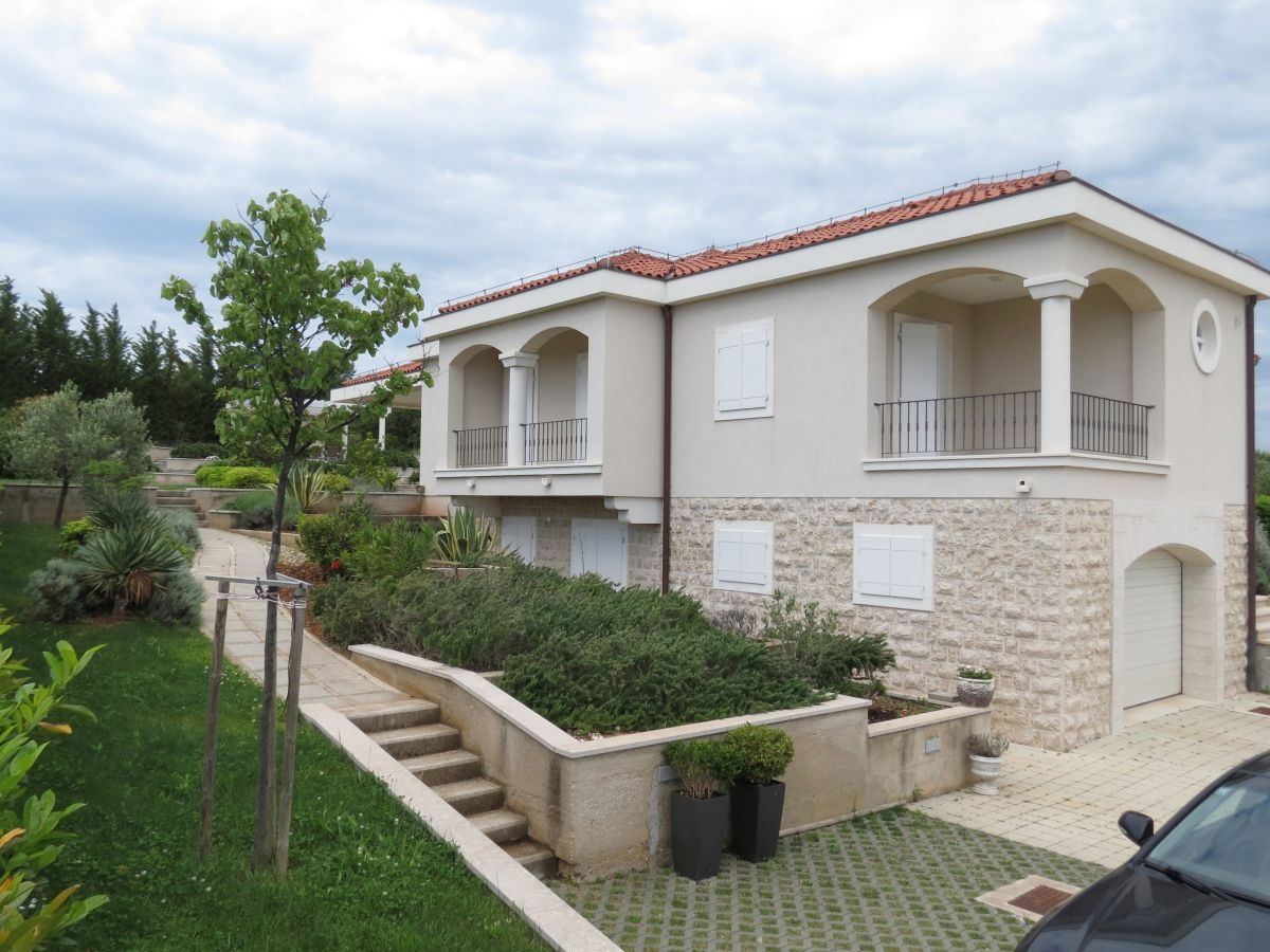 Hiša Vodice, 380m2