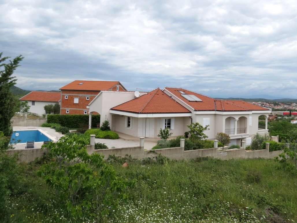 Hiša Vodice, 380m2