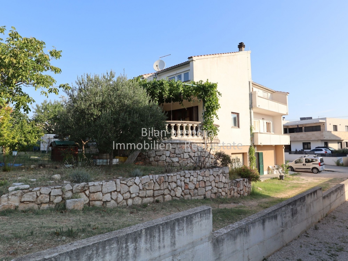 Hiša Vodice, 564m2
