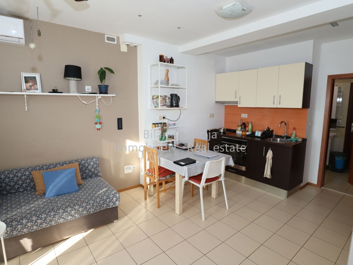Hiša Vodice, 564m2