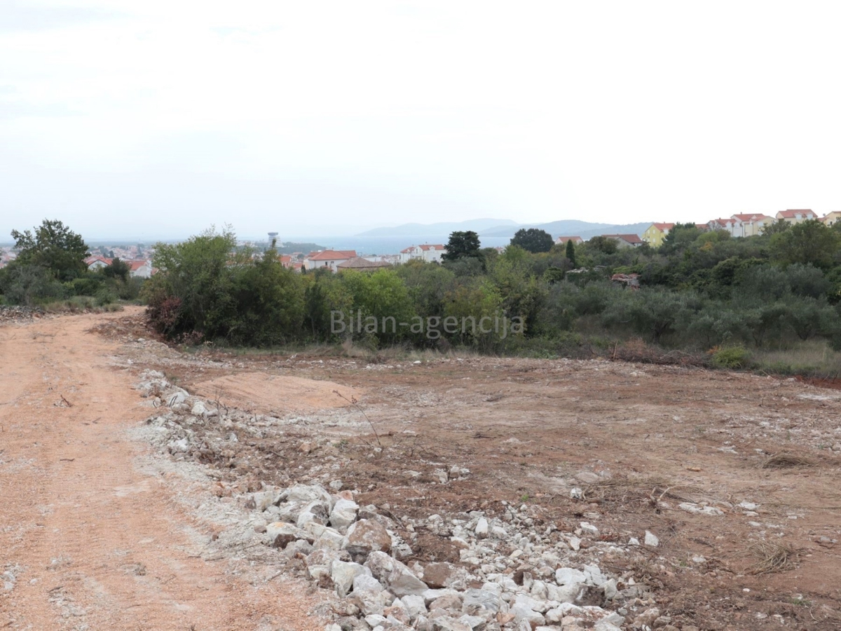 Zemljišče Vodice, 670m2
