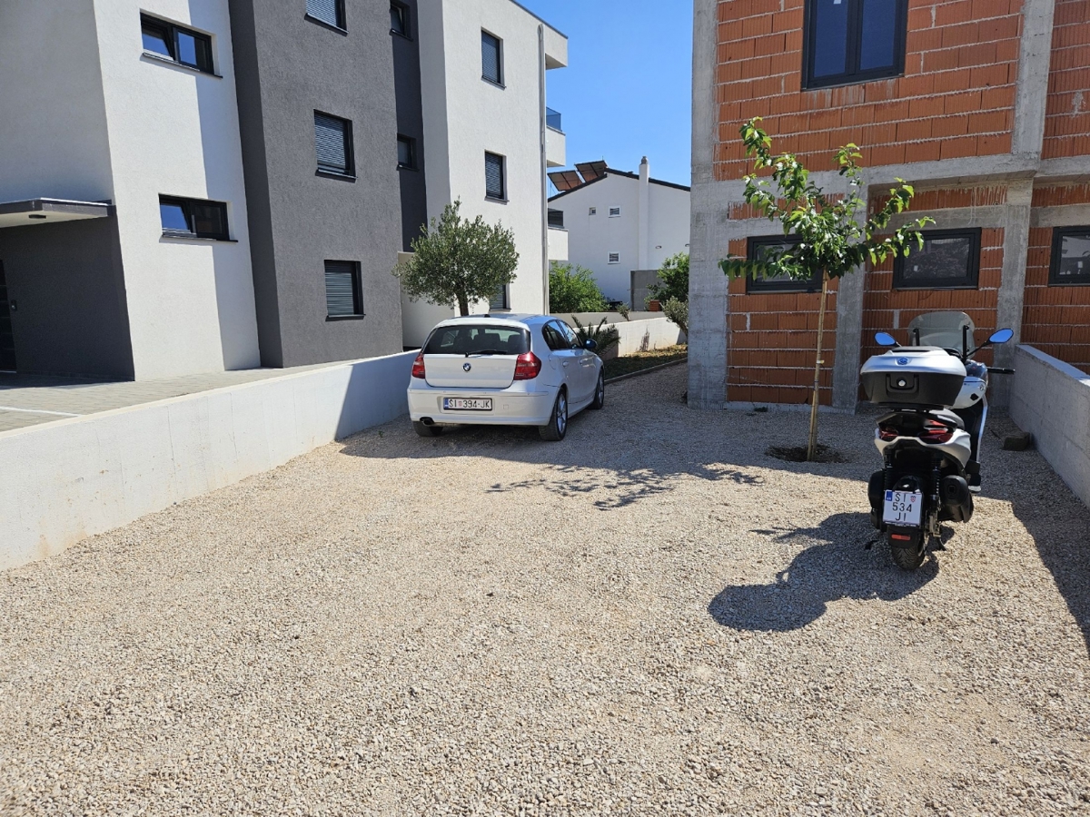 Dvojček, Vodice, Dalmacija