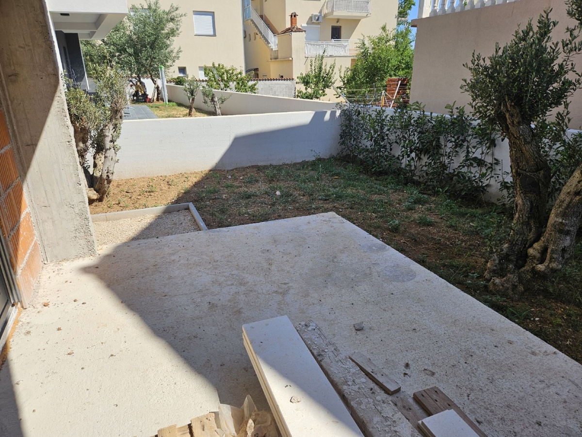 Dvojček, Vodice, Dalmacija