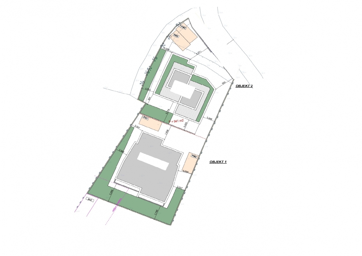 Zemljišče z gradbenim dovoljenjem za dva dvojna objekta