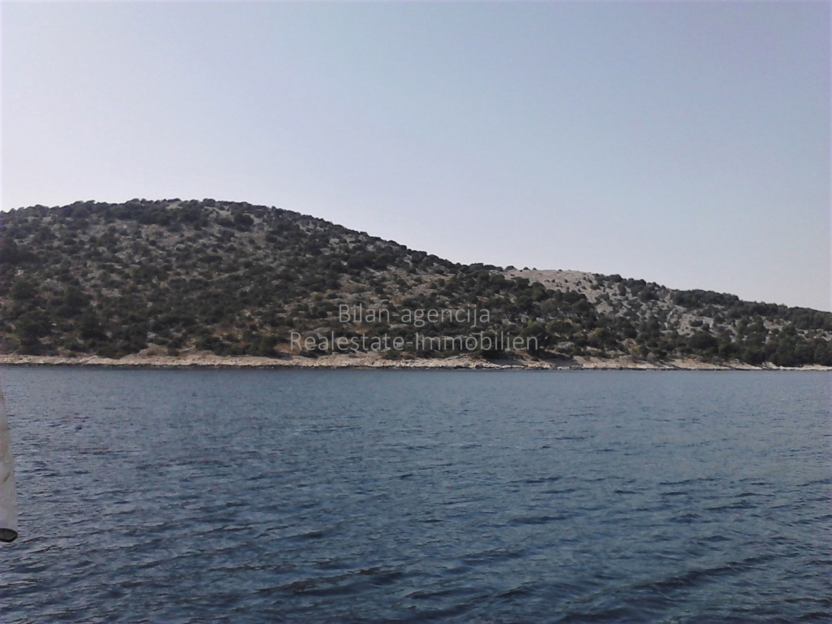 Zemljišče Vodice, 30.000m2