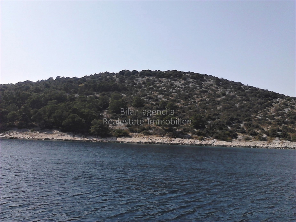 Zemljišče Vodice, 30.000m2