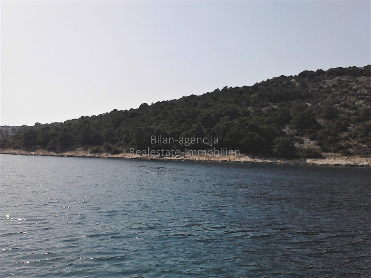 Zemljišče Vodice, 30.000m2
