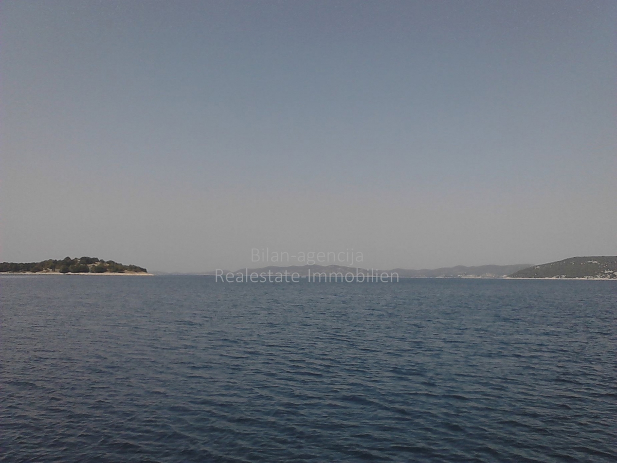 Zemljišče Vodice, 30.000m2