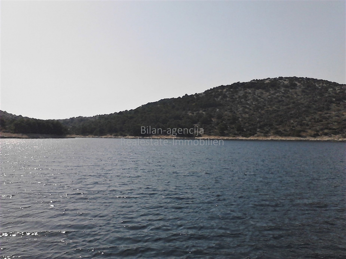 Zemljišče Vodice, 30.000m2