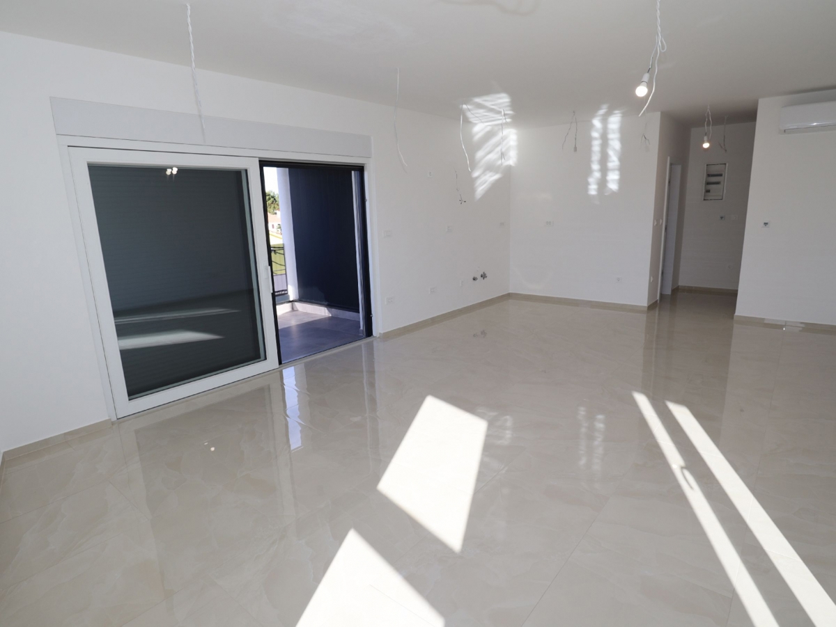 Apartma/Stanovanje Vodice, 92,15m2, 590m od morja