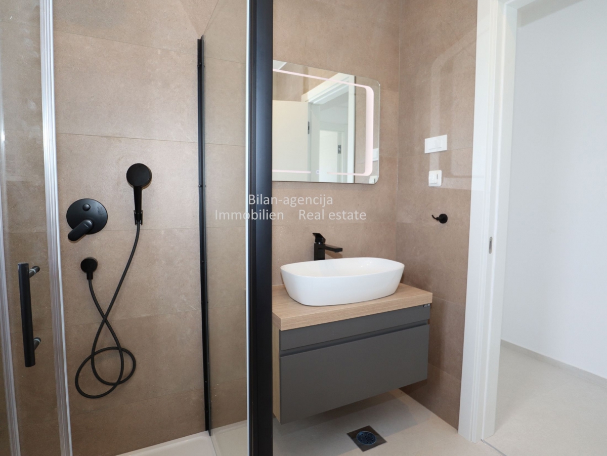 Apartma/Stanovanje Vodice, 89,42m2