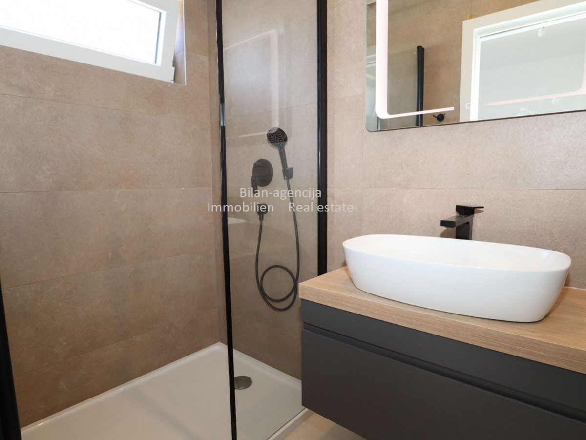 Apartma/Stanovanje Vodice, 89,42m2