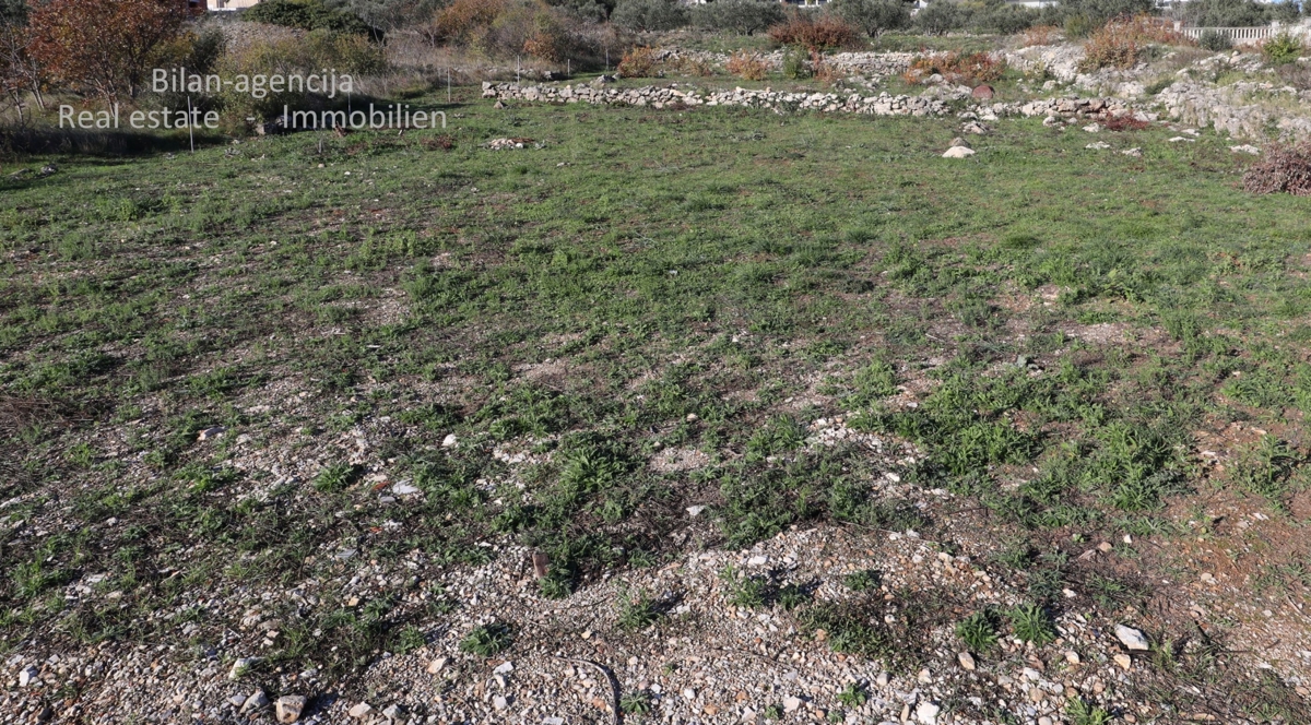 Zazidljivo zemljišče, Vodice, pogled na morje, 200 €/m2