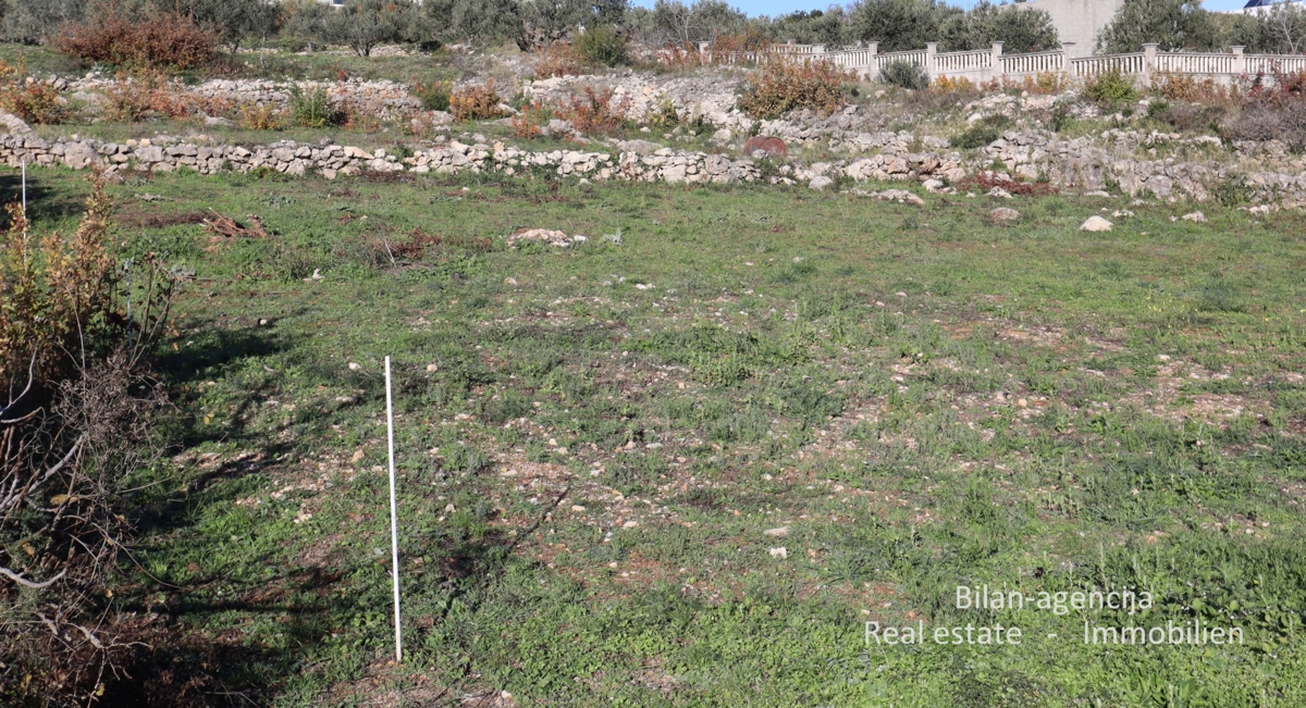 Zazidljivo zemljišče, Vodice, pogled na morje, 200 €/m2