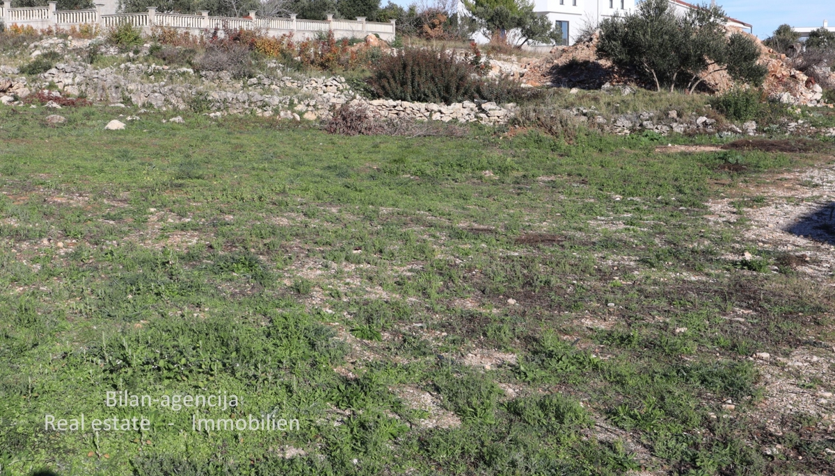 Zazidljivo zemljišče, Vodice, pogled na morje, 200 €/m2