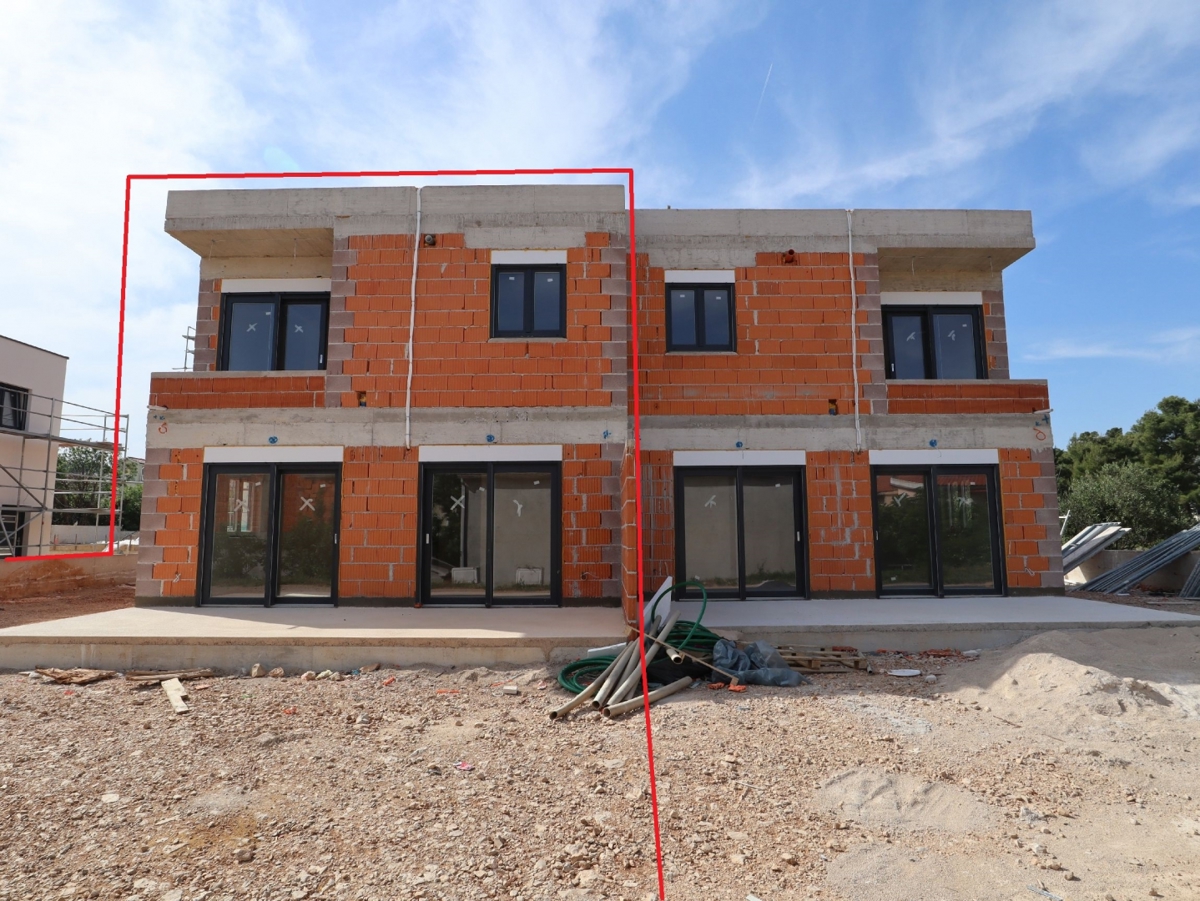Polovica dvojčka, novogradnja, Vodice, 320.000 €