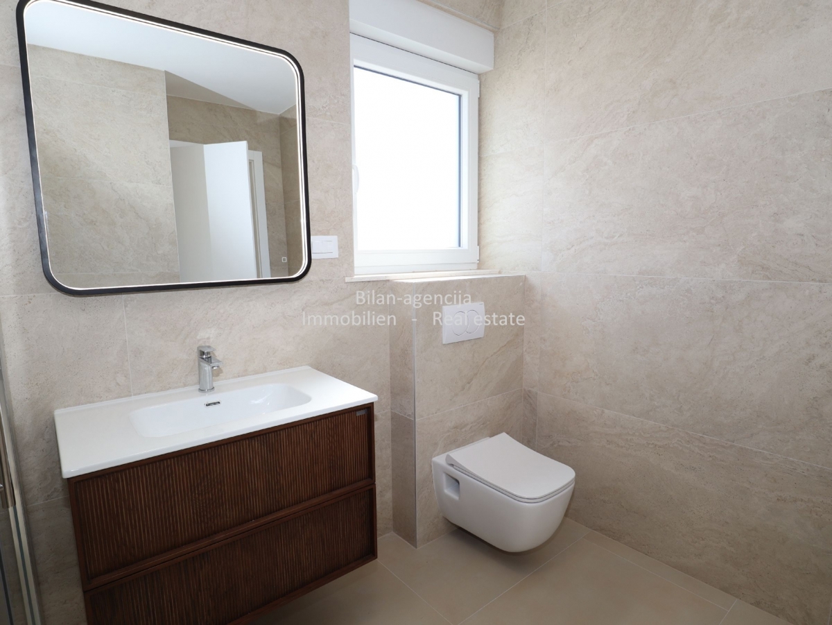 Apartma/Stanovanje Vodice, 109,21m2