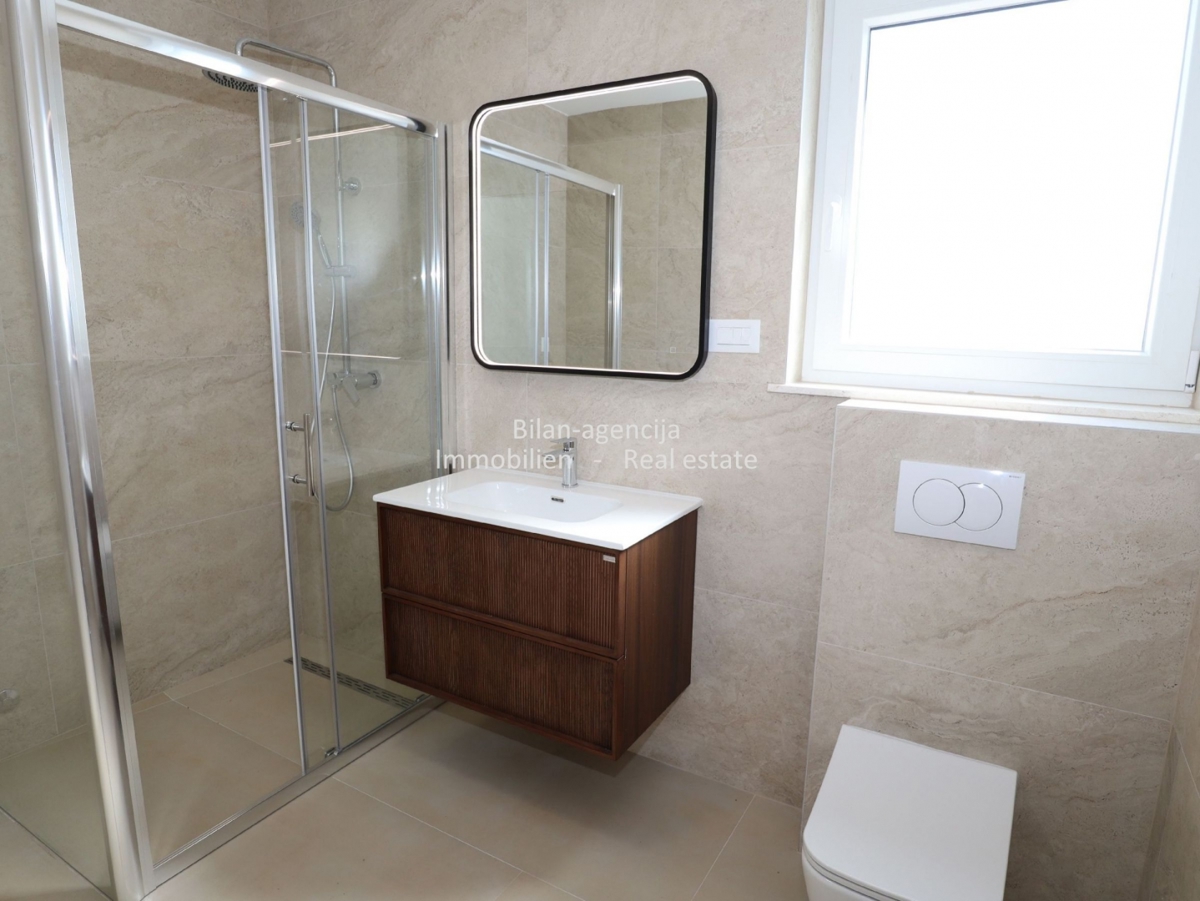 Apartma/Stanovanje Vodice, 109,21m2