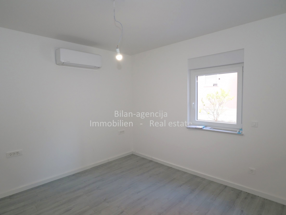 Stanovanje, 90 m², Vodice, novogradnja, 2 ss, 279.000 €