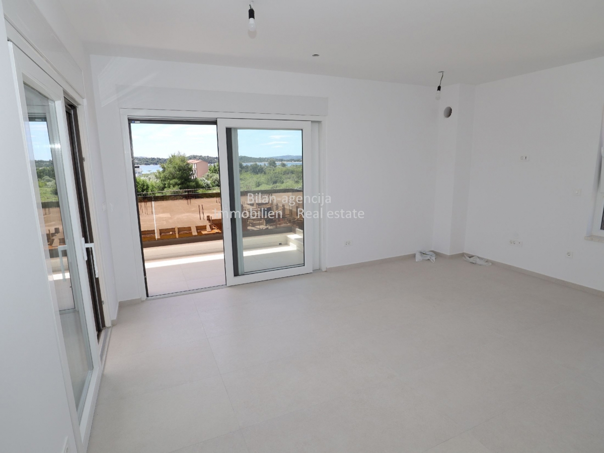 Apartma/Stanovanje Vodice, 85,42m2