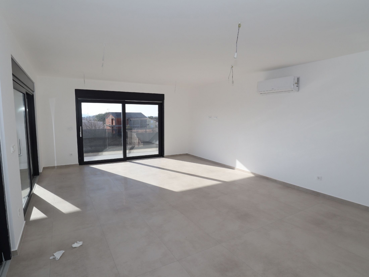 Apartma/Stanovanje Tribunj, 133m2