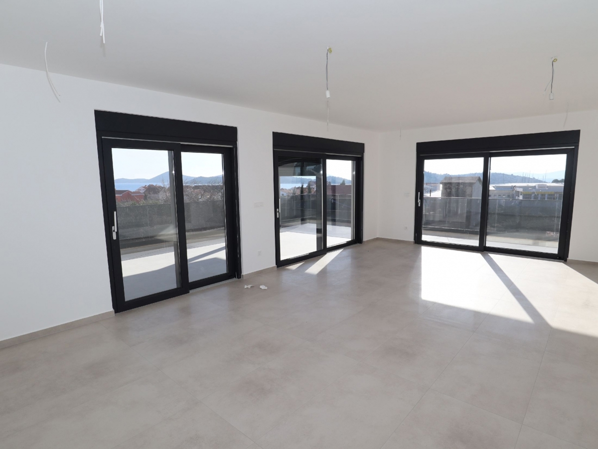 Apartma/Stanovanje Tribunj, 133m2