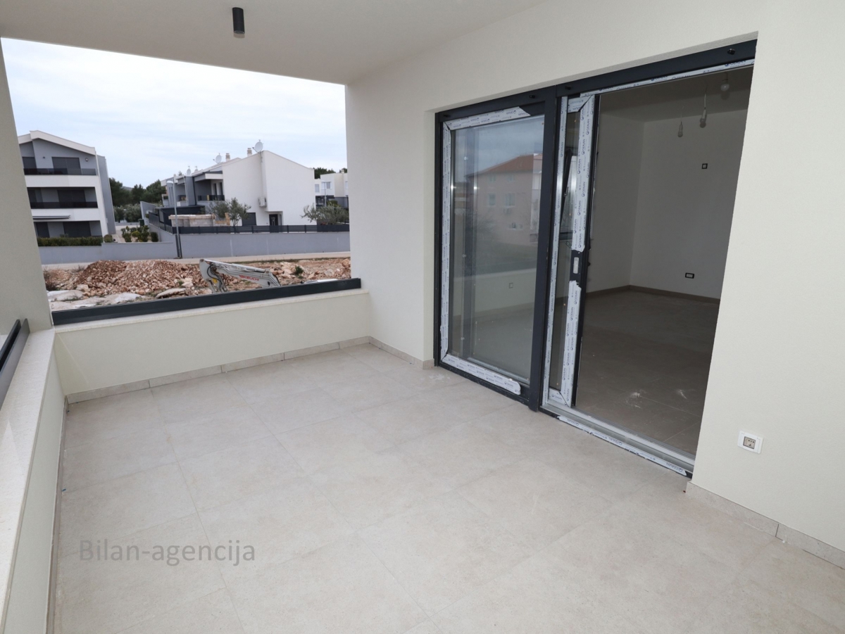 Apartma/Stanovanje, Vodice, 2 spalnice, 2 parkinga