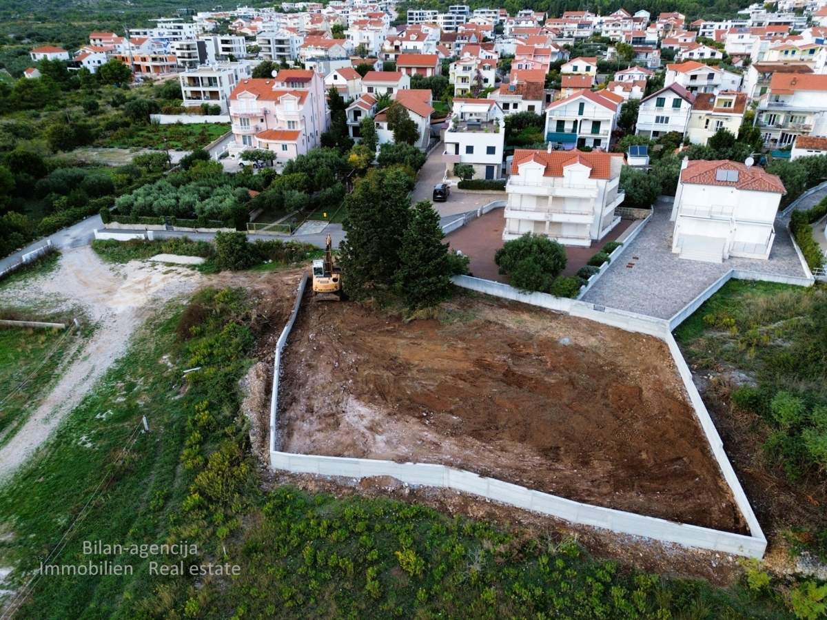 Zemljišče Vodice, 780m2