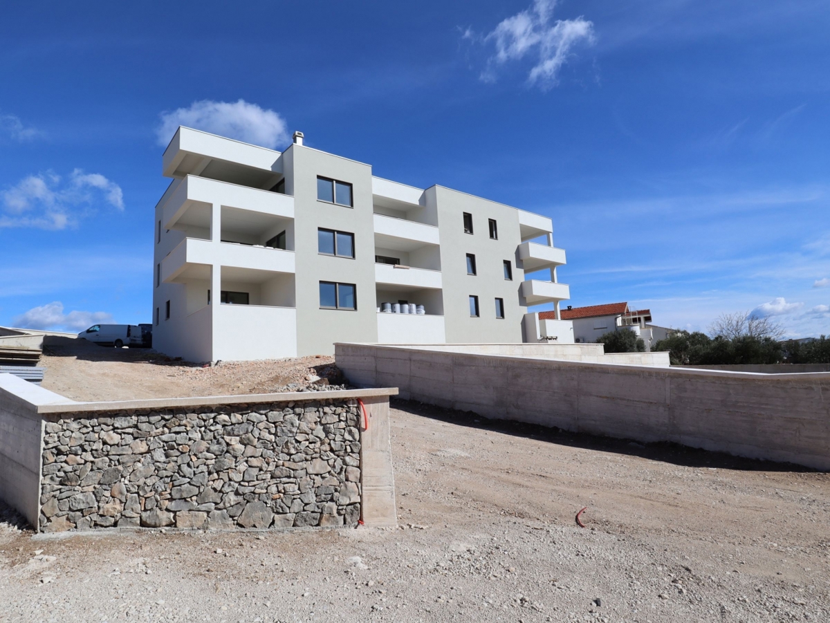 Apartman u prizemlju, Vodice