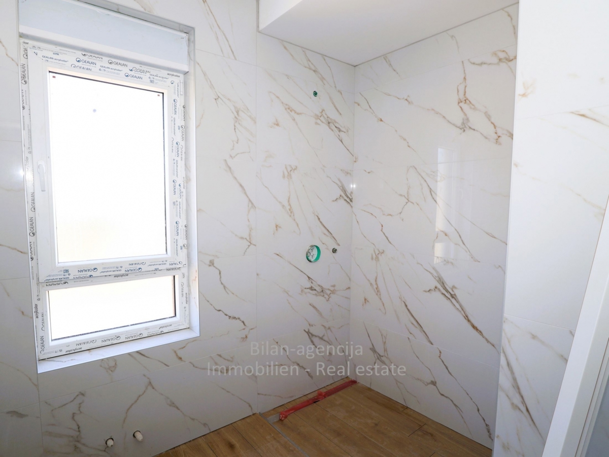 Apartma/Stanovanje Tribunj, 113m2, 3 spavalnice