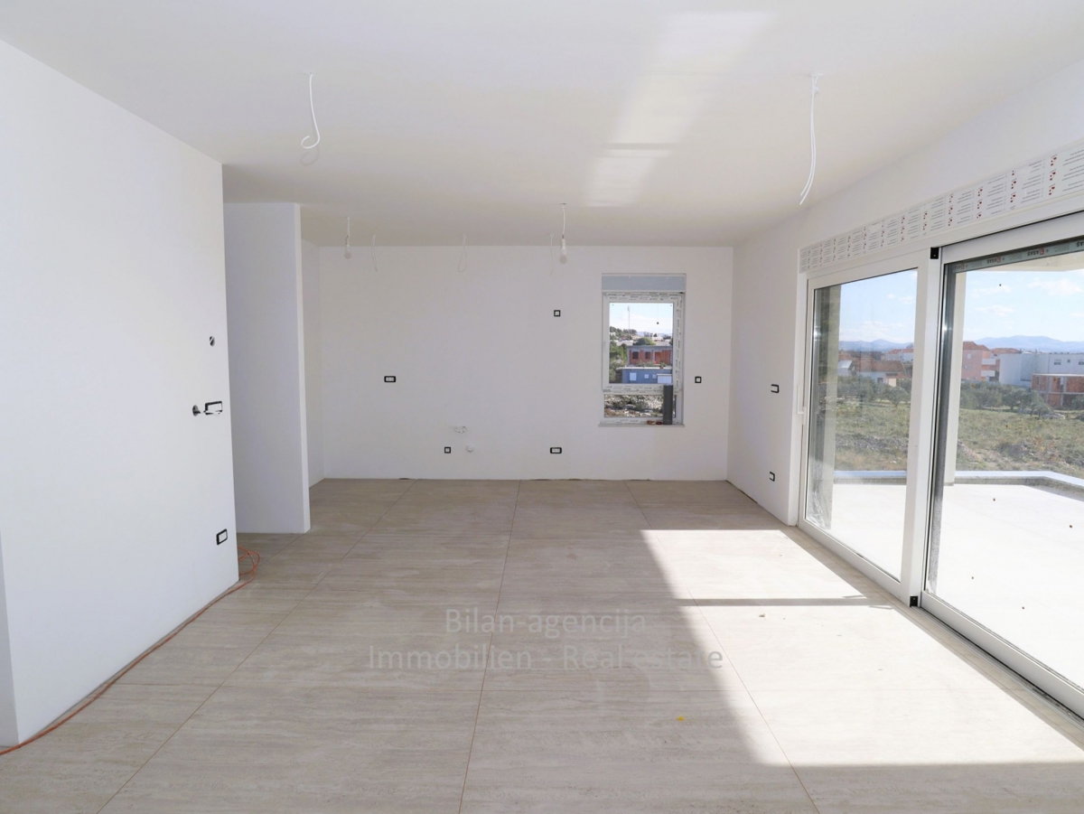 Apartma/Stanovanje Tribunj, 113m2, 3 spavalnice