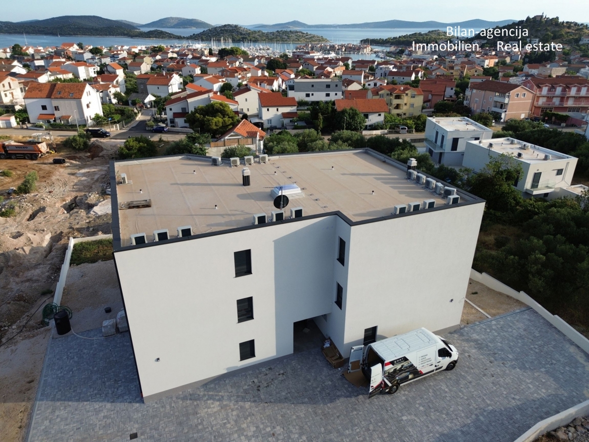 Apartma/Stanovanje Tribunj, 113m2, 3 spavalnice