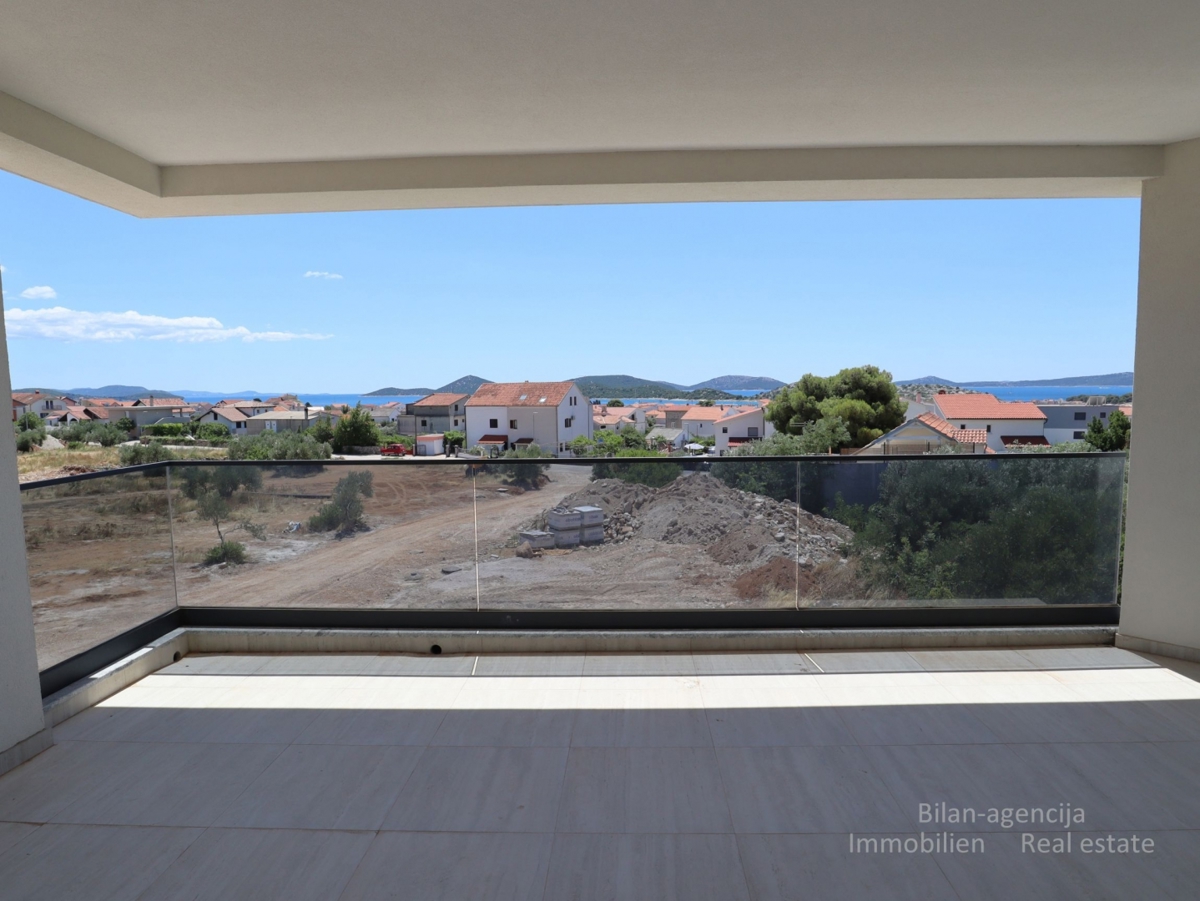 Apartma/Stanovanje Tribunj, 113m2, 3 spavalnice