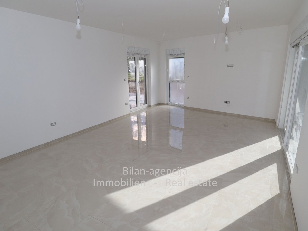 Znižano! Vodice, apartma/Stanovanje Vodice, 112,58m2